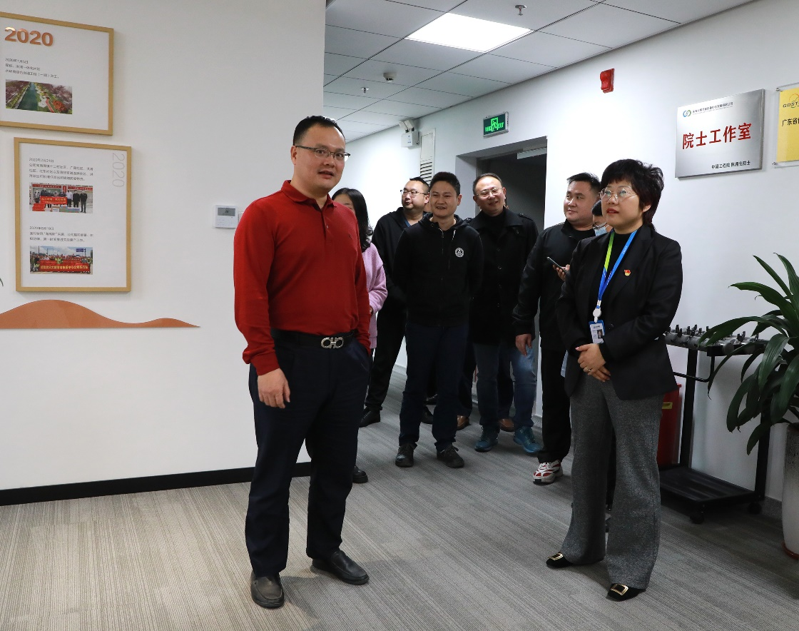 集團公司黨委委員、紀委書記鐘麗紅帶隊檢查城市新中心公司工作